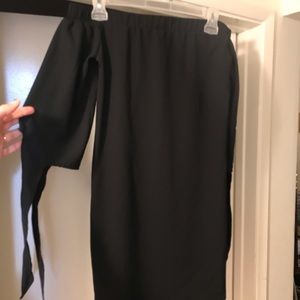 Black off the shoulder dress XS